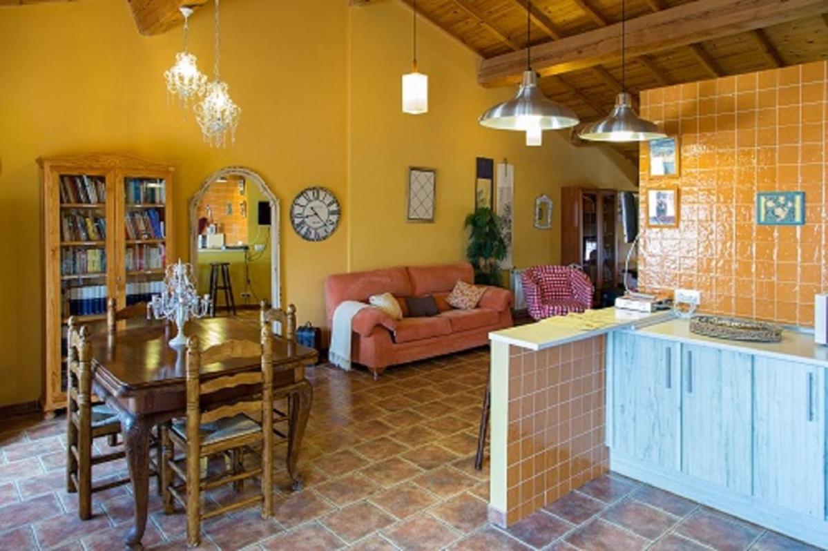 Beautiful Alamedas: casa rural con piscina Castronuno Exterior foto